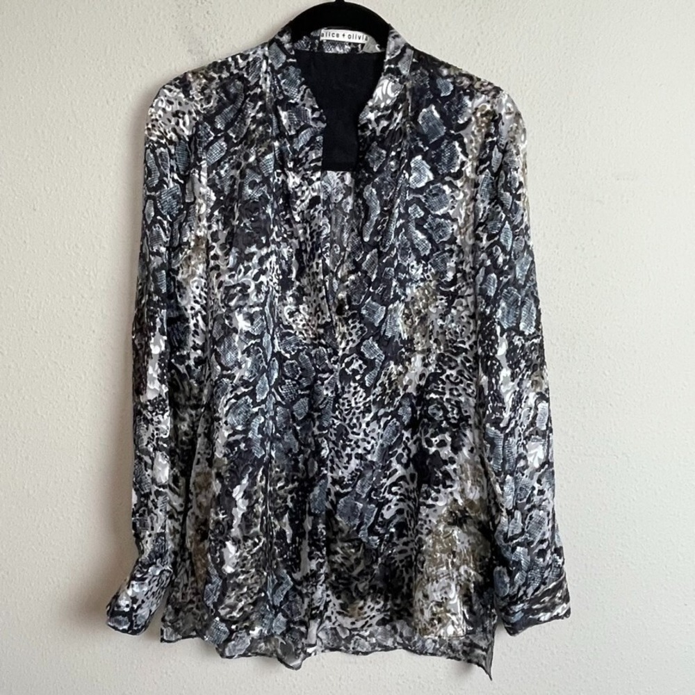 Alice + Olivia Silk Blouse Womens M Grey Black Snakeskin Leopard Burnout Devore